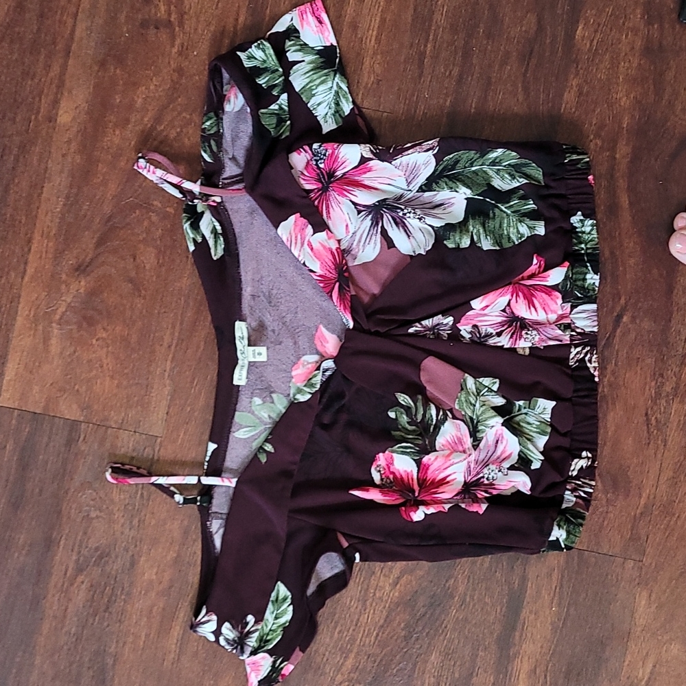 Express floral crop top, cold shoulder,  size medium
